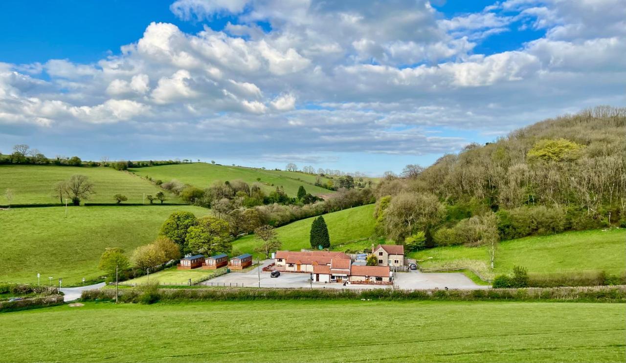 Lillypool Farm Hotel Shipham Exterior photo